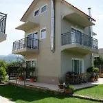Maison De La Holiday home Temeni
