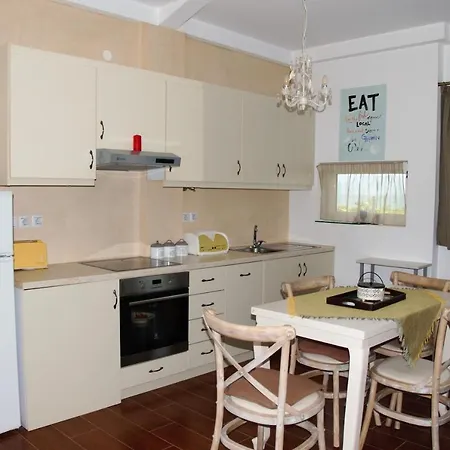 Maison De La Holiday home Temeni