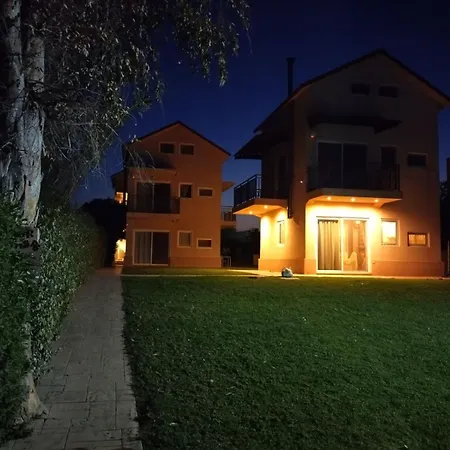 Maison De La *
