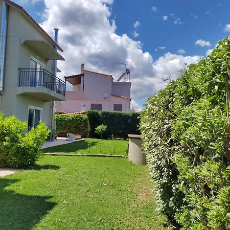 Maison De La * Témeni