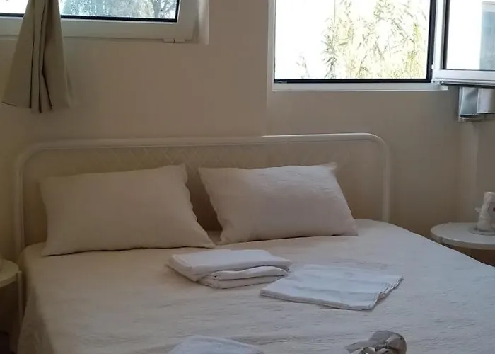 Maison De La Nyaraló *